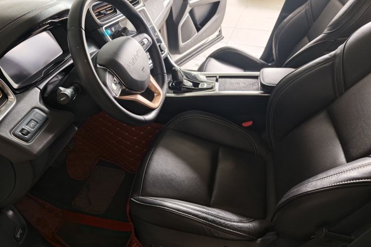 Used Lynk & Co 01 2017 2.0T Two-Wheel Drive Pro Edition Left Front Seat