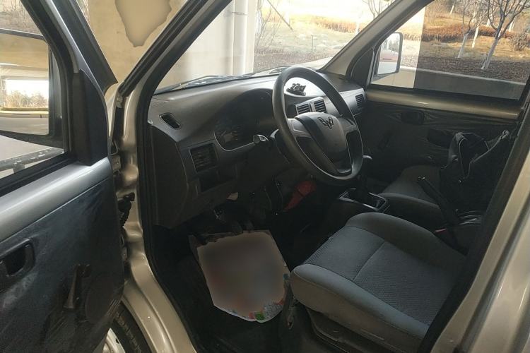 Used Wuling Rongguang Small Truck 2023 1.5L Single-Row LAR