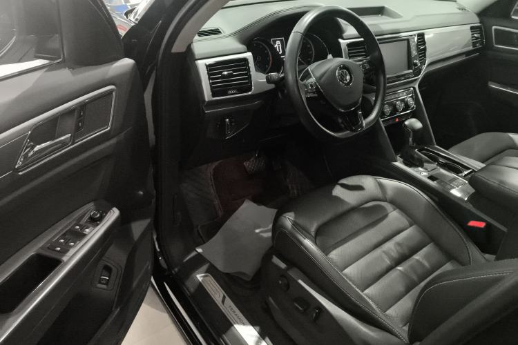 Used Volkswagen Teramont 2017 330TSI Two-Wheel-Drive Luxury Edition
