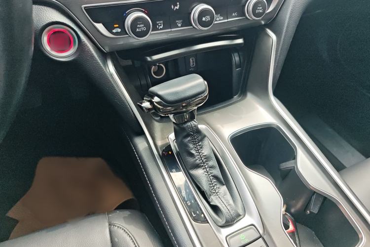 Used Honda Accord 2018 260TURBO Luxury Edition China VI Gear Lever