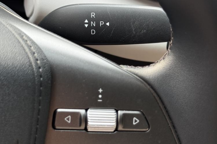 Used BYD Yuan UP 2025 Intelligent Driving Version 401 KM Dynamic Edition Interior 12