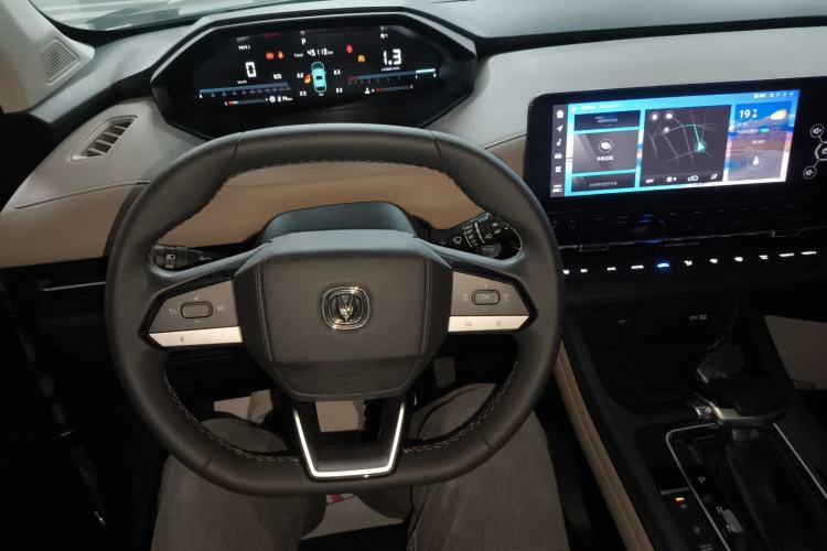 Used CHANGAN CS55PLUS 2022 2nd Generation 1.5T DCT Luxury Version Center Console