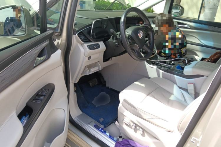 Used Buick GL8 2023 ES Lu Zun Deluxe and Yue Edition Driver Seat