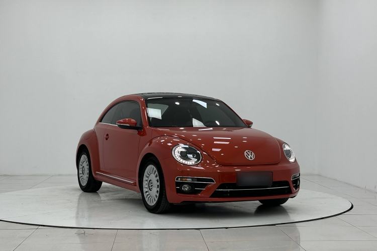 Used Volkswagen Beetle 2018 180TSI Joyful Orange Edition

