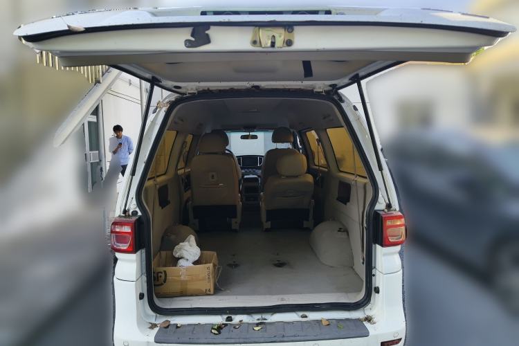 Used FORTHING Lingzhi 2017 M5L 1.6L 7-Seater Comfort Model