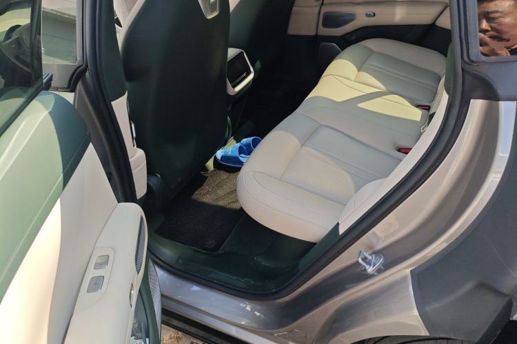 Used Xiaomi Auto YU7 2025 Ultra-Long Range Rear-Wheel Drive Version
