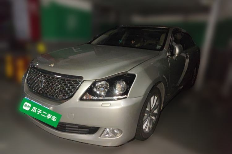 Used Toyota Crown 2011 2.5L Royal Special Edition with Leather and Sunroof