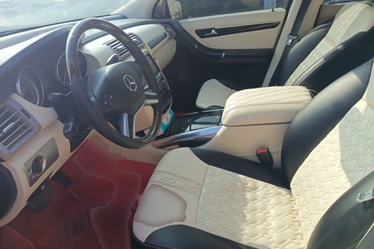 Used Mercedes-Benz R-Class 2014 R 320 4MATIC Luxury Model