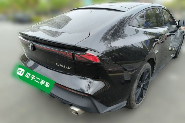 Used CHANGAN UNI-V 2023 1.5T Prestige Model