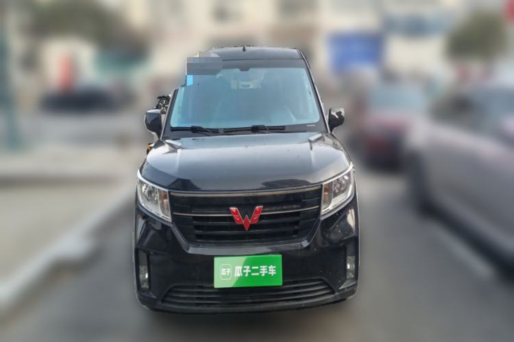 Used Wuling Hongguang PLUS 2019 1.5T Manual Comfort Version 7 Seats Front