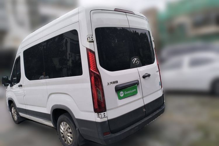 Used SAIC MAXUS Xintu V90 2020 2.0T Manual Yunjie Version Front-Wheel Drive with Single Rear Tire Short Wheelbase High-Roof Design 6-Seater
