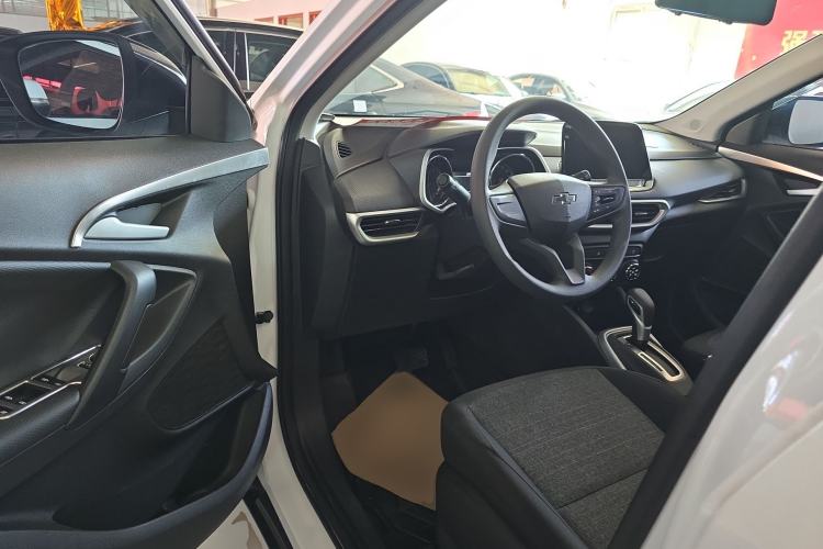 Used Chevrolet Trax 2019 Redline 335T CVT Trendy Version China VI Standard Driver Seat