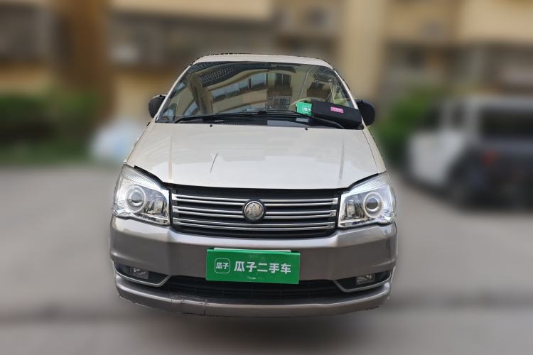 Used FORTHING Lingzhi 2013 M5 Q3 2.0L 7-seat Long-wheelbase Luxury Model
