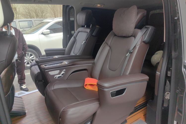 Used Mercedes-Benz V-Class 2021 V 260 L Long-wheelbase Luxury Edition