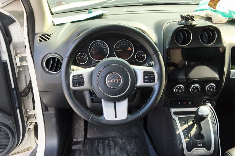 Used Jeep Compass 2014 Revised Version 2.4L Four-Wheel Drive Comfort Edition
