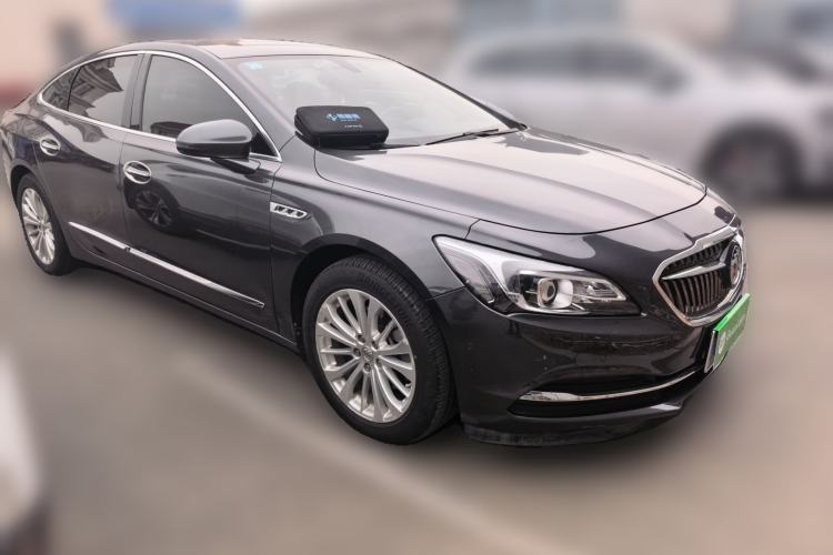 Used Buick LaCrosse 2016 28T Premium Edition Front Right 45 Deg