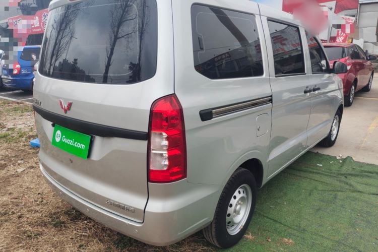 Used Wuling Hongguang V 2019 1.5L Base Version China VI LAR