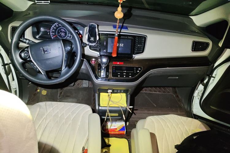 Used Honda Odyssey 2017 2.4L Luxury Edition Center Console