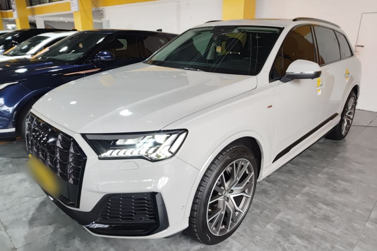 Used Audi Q7 2021 55 TFSI quattro S line Sport model