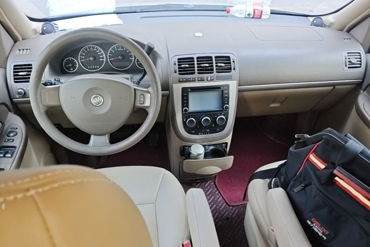 Used Buick GL8 2014 2.4L Classic Edition
