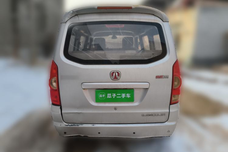 Used BAIC Weiwang 306 2011 1.3L base model 7 seats
