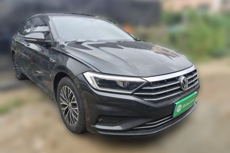 Used Volkswagen Sagitar 2021 200TSI DSG Fashionable Smart Connectivity Version Front Right 45 Deg