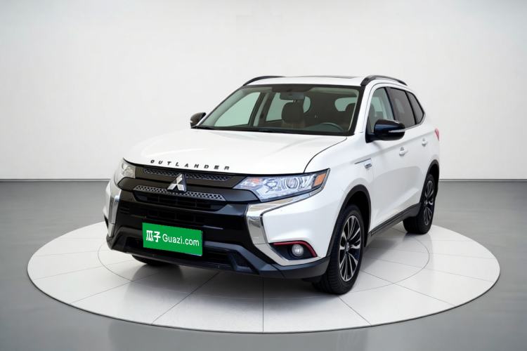 Used Mitsubishi Outlander 2019 2.0L Two-Wheel Drive Comfort Edition 5 Seats China VI Standard
