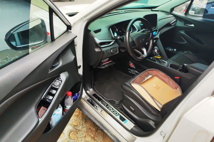 Used Chevrolet Orlando 2019 Redline 530T Automatic Enjoyment Version (5+2 Seating) China VI
