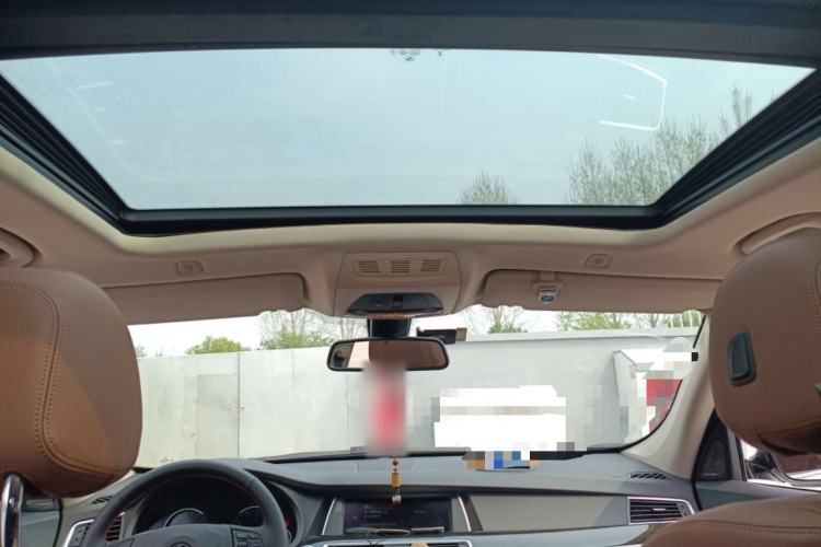 Used BMW 5 Series GT 2017 528i Leading Model
