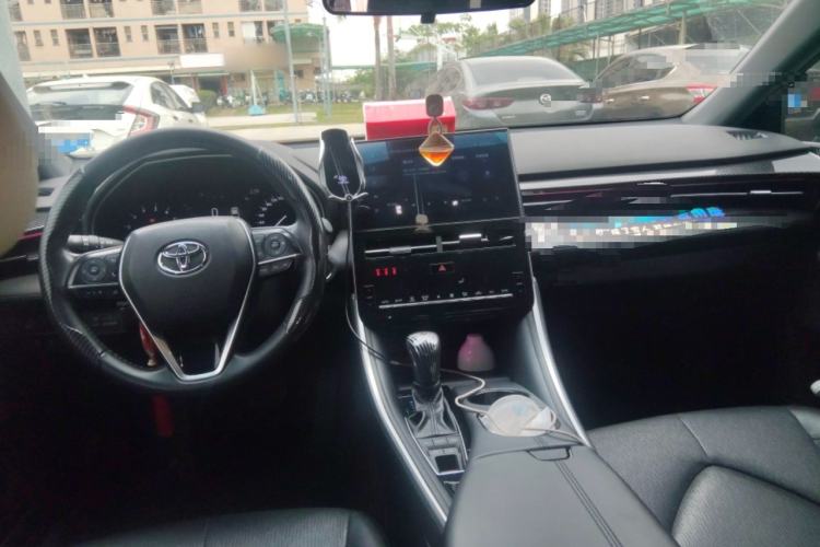 Used Toyota Avalon 2022 2.5L Luxury Edition Center Console