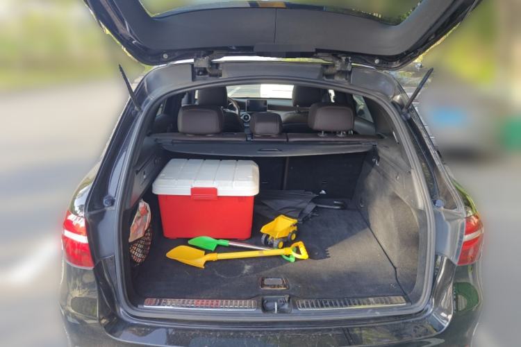 Used Mercedes-Benz GLC 2018 GLC 260 4MATIC Luxury Model
