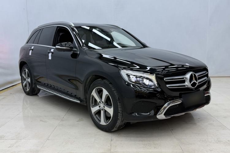 Used Mercedes-Benz GLC 2016 GLC 300 4MATIC Dynamic Model Exterior 2