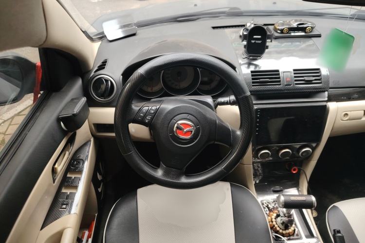 Used Mazda 3 2010 1.6L Manual Classic Stylish Version
