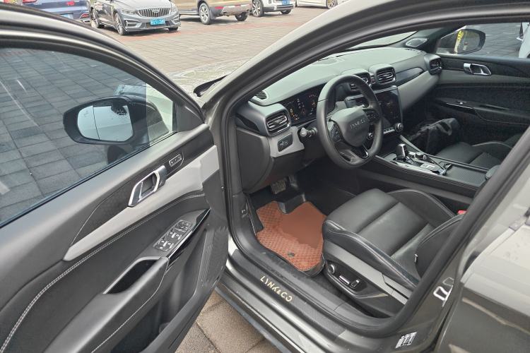 Used Lynk & Co 03 2022 2.0TD DCT JingPro Driver Seat