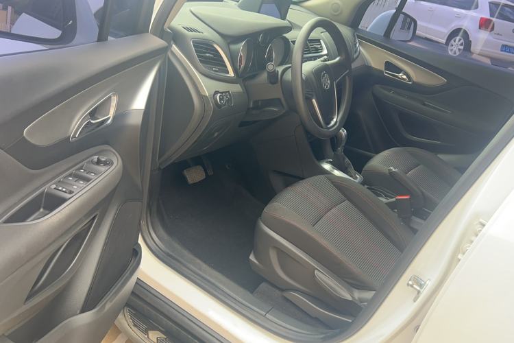 Used Buick Encore 2015 1.4T Automatic Two-Wheel Drive Urban Elite Version Interior 2