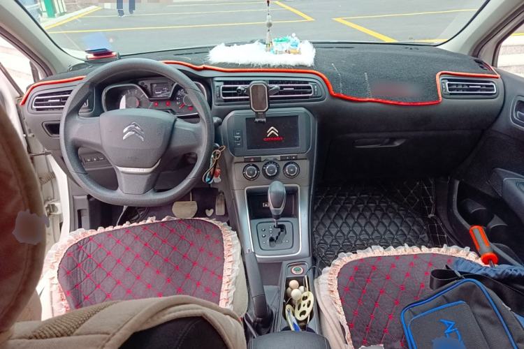 Used Citroen C4 Sega 2016 Joyful Edition 1.6L Automatic Comfort Model Center Console