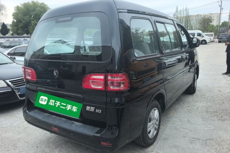 Used FORTHING Lingzhi 2023 M5 1.6L Practical Model 5 Seats