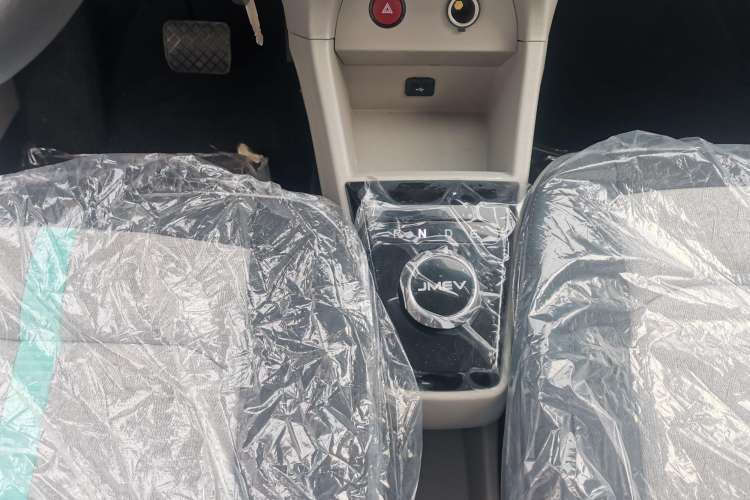 Used JMEV Xiao Qilin 2024 201 km Luxury Version