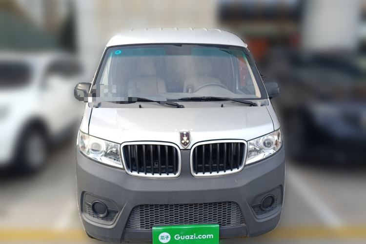 Used Jinbei Hiace X30 2020 1.5L Van Super-Enjoyment Model China VI Standard SWC15M Front