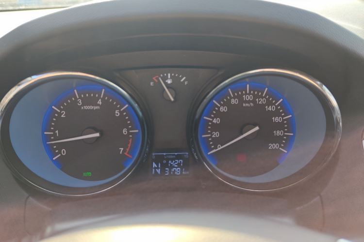 Used Cowin C3 2015 1.5L AMT Gold Diamond Edition