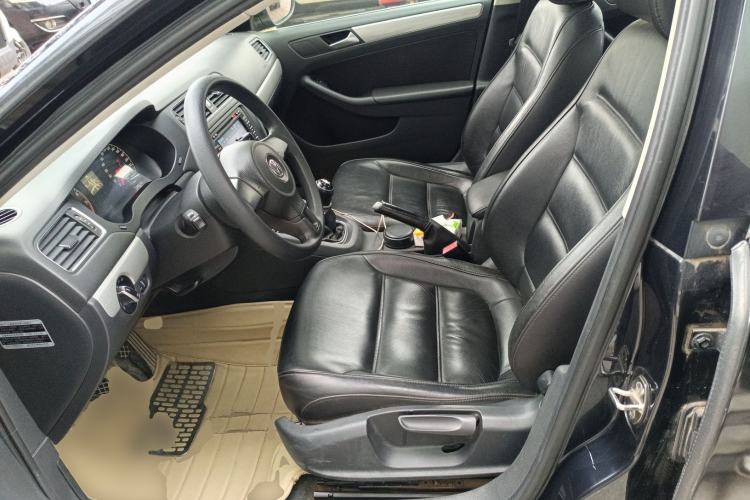 Used Volkswagen Sagitar 2012 1.6L Manual Comfort Model Left Front Seat