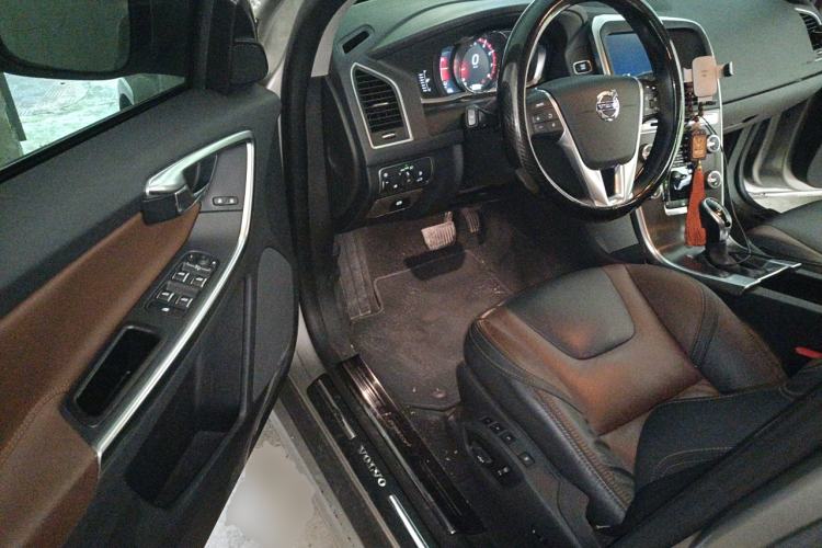 Used Volvo XC60 2016 T5 Smart Version Driver Seat