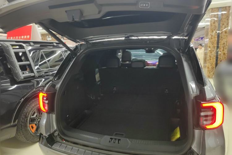 Used Ford Explorer 2024 2.3T EcoBoost Kunlun Peak Edition 7-Seater
