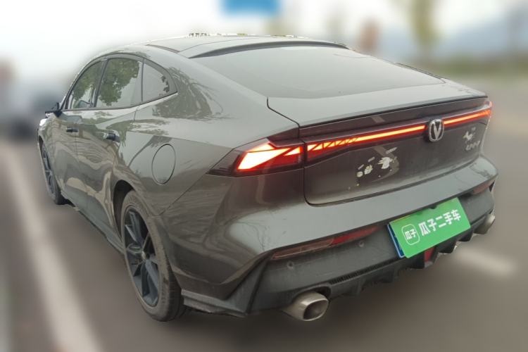 Used CHANGAN UNI-V 2022 1.5T Prestige Version