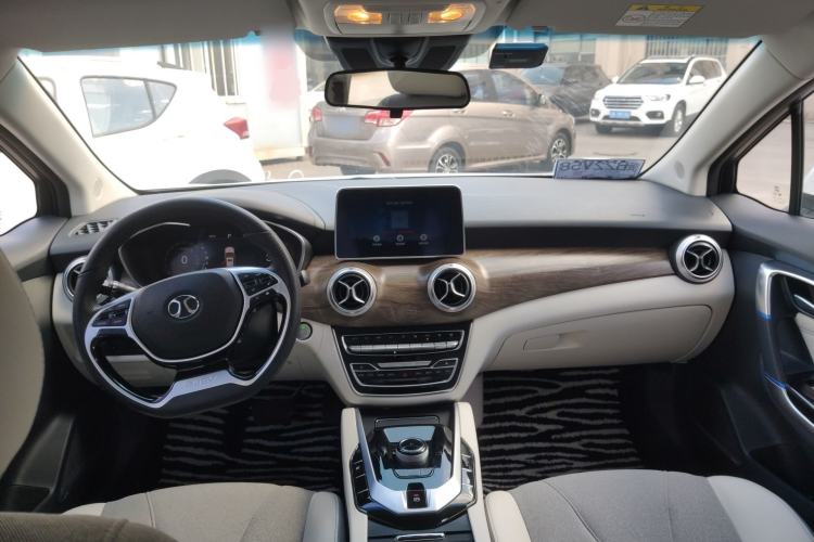 Used BAIC Beijing EU5 2018 R500 Smart Edition
