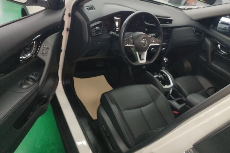 Used Nissan X-Trail 2022 Revised Version 2.0L Two-Wheel Drive Smart Connect Premium Edition