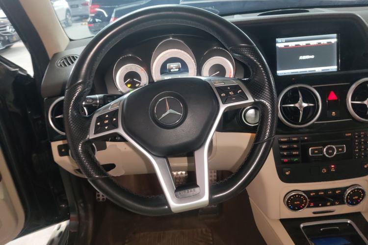 Used Mercedes-Benz GLK-Class 2013 GLK 300 4MATIC Luxury Model