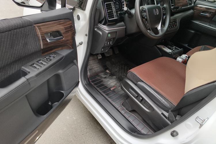 Used Honda Elysion 2016 2.4L Comfort Edition Driver Seat