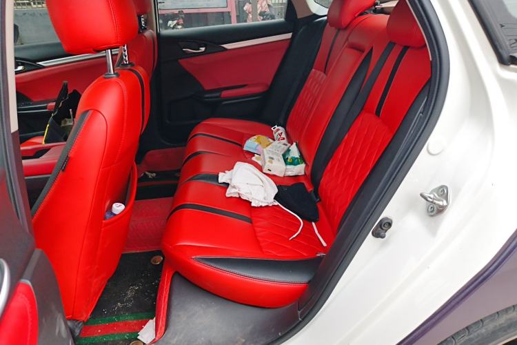 Used Honda Civic 2019 220TURBO CVT Dynamic Edition China VI Emission Standard Left Rear Seat