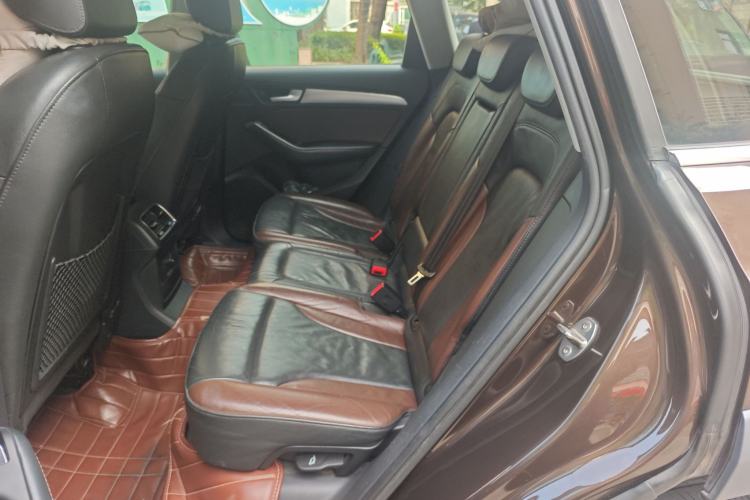 Used Audi Q5 2017 Plus 40 TFSI Technology Model
